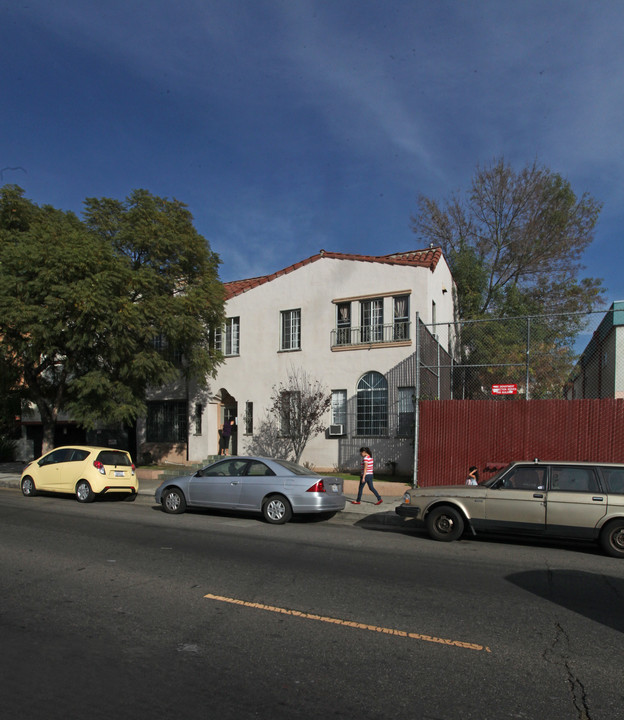 1144 N Normandie Ave in Los Angeles, CA - Building Photo