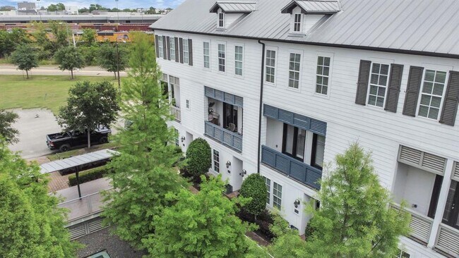 property at 2956 Rusk St