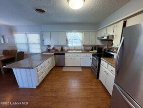 5204 7th St in Lubbock, TX - Building Photo - Building Photo