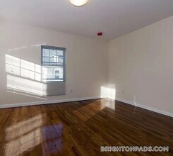 34 Bentley St, Unit 2 in Boston, MA - Building Photo - Building Photo