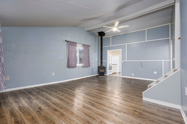 9156 Elizabeth St in Whitmore Lake, MI - Building Photo - Building Photo