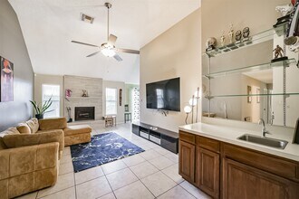 15519 Montesa Dr in Houston, TX - Building Photo - Building Photo