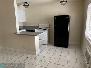 1219 NE 14th Ave in Fort Lauderdale, FL - Building Photo - Building Photo