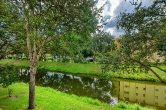 9826 Marina Blvd in Boca Raton, FL - Building Photo - Building Photo