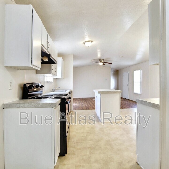 825 Dawn Light Dr in Arlington, TX - Building Photo