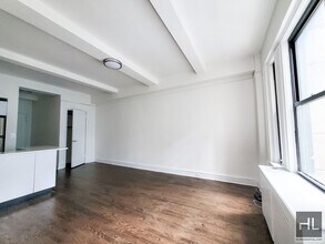 EAST 46 STREET in New York, NY - Building Photo - Building Photo