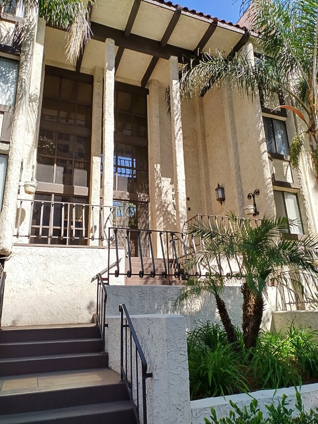 property at 510 N Maryland Ave
