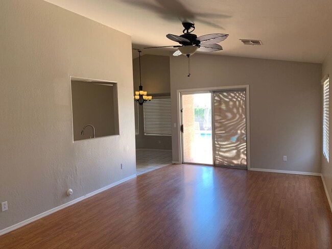 1821 E Buffalo St in Chandler, AZ - Building Photo - Building Photo