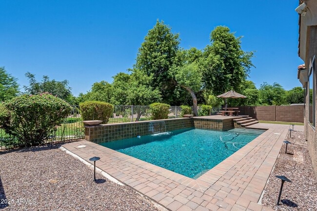 property at 2401 E Sequoia Dr