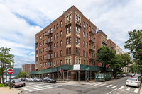 220 Cabrini Blvd in New York, NY - Building Photo - Building Photo