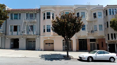 185 Dolores St in San Francisco, CA - Building Photo - Building Photo