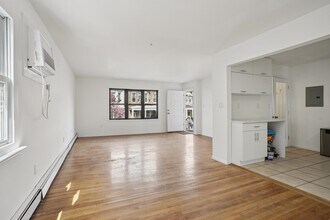 342 Ogden Ave. in Jersey City, NJ - Building Photo - Building Photo