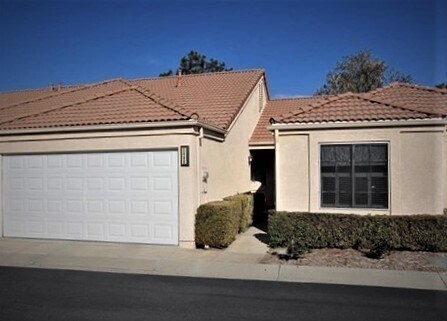 2490 Daybreak St in Hemet, CA - Building Photo