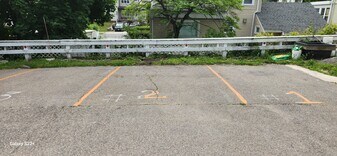 389 Newport Ave, Unit 1 in Quincy, MA - Building Photo