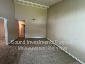 75 Fountainhead Ct in Martinez, CA - Building Photo - Building Photo
