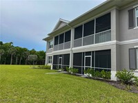 220 Indies Dr E in Naples, FL - Foto de edificio - Building Photo