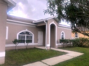 281 Beckenham Dr in Kissimmee, FL - Building Photo - Building Photo