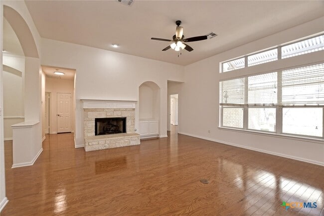 2632 Henley Dr in Round Rock, TX - Building Photo - Building Photo