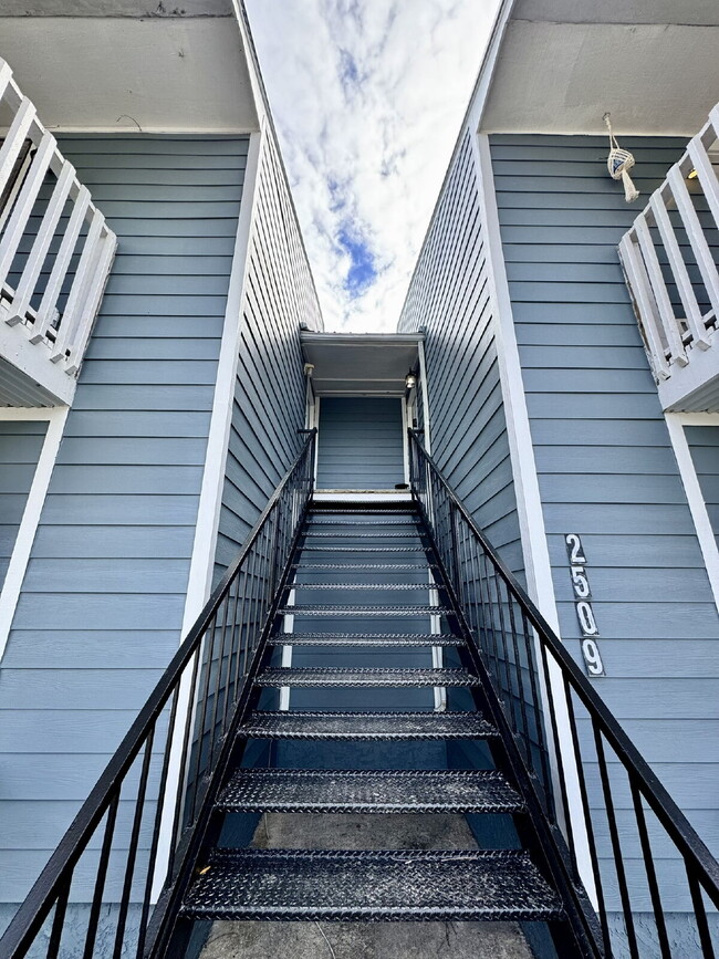 2509 W 10th St in Panama City, FL - Building Photo - Building Photo