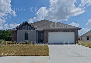 204 Salvat Dr in Lafayette, LA - Building Photo