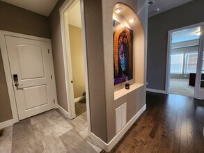 10043 Hannaway Dr in Colorado Springs, CO - Foto de edificio - Building Photo