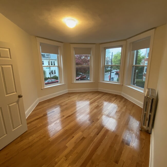 property at 7 Mt Hood Rd