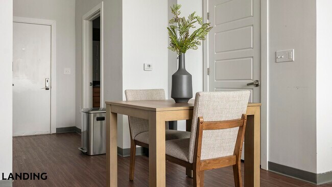 302 13th St S, Unit PH711 in Birmingham, AL - Building Photo - Building Photo