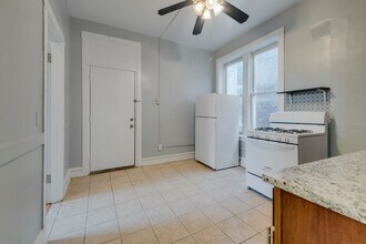 2511 W Le Moyne St in Chicago, IL - Building Photo - Building Photo