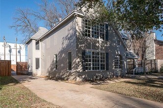 3912 Rawlins St-Unit -2 in Dallas, TX - Building Photo - Building Photo