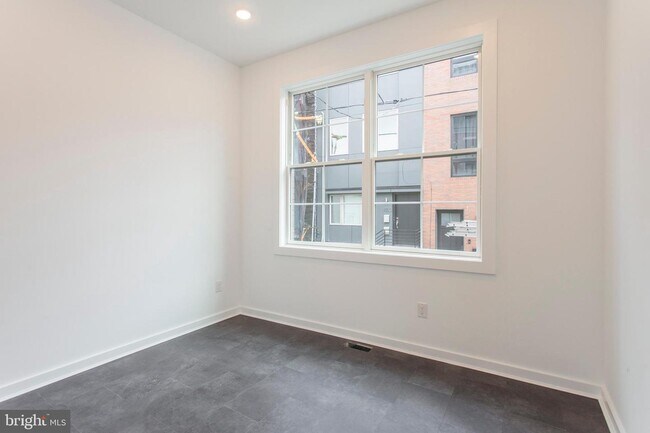 1154 S Sydenham St-Unit -1 in Philadelphia, PA - Building Photo - Building Photo