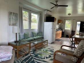 1774 Kilauea Ave in Hilo, HI - Building Photo - Building Photo
