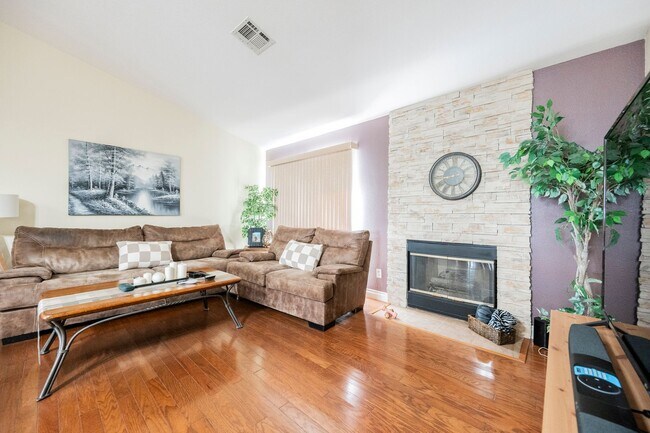 10017 Oak Creek Canyon Ave in Las Vegas, NV - Building Photo - Building Photo
