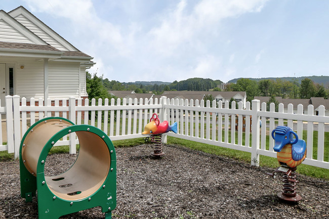 Crossroads Meadow in Ebensburg, PA - Building Photo - Building Photo