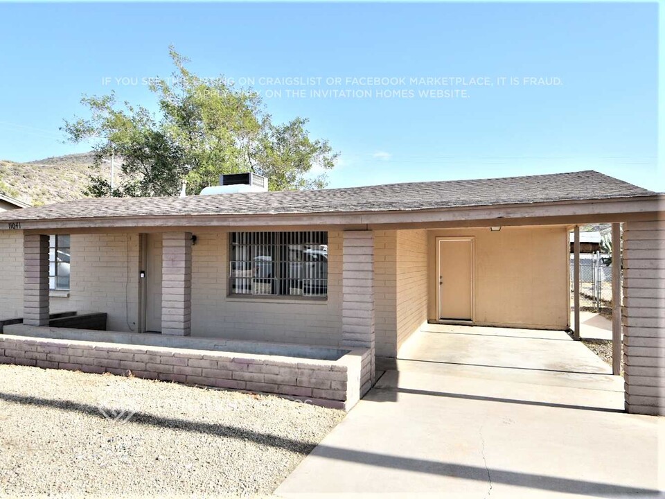 11041 N 17th Dr in Phoenix, AZ - Building Photo