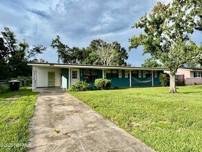 10857 Dulawan Dr in Jacksonville, FL - Building Photo - Building Photo