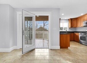 142 Sutherland Rd, Unit 117 in Boston, MA - Building Photo - Building Photo