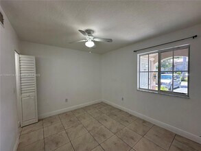 2910 SE 13th Ave, Unit 10250 in Homestead, FL - Building Photo - Building Photo