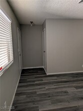 1709 Cordoba Ln in Las Vegas, NV - Foto de edificio - Building Photo