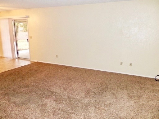 6984 Emerson Ave in Yucca Valley, CA - Building Photo - Building Photo