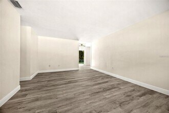 950 Pearl Dr in Mount Dora, FL - Building Photo - Building Photo