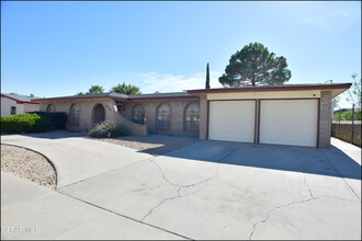 10720 Aldama Ct in El Paso, TX - Building Photo - Building Photo