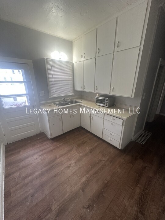 620-622 W 6th St in Appleton, WI - Building Photo