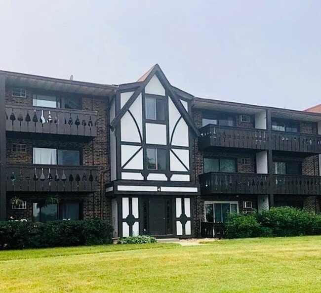 4 Crestview Ln