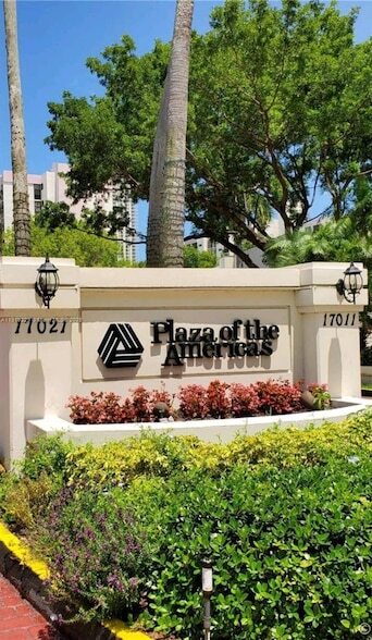 17021 N Bay Rd, Unit 316 in Sunny Isles Beach, FL - Building Photo - Building Photo