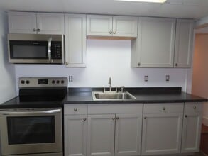 1046 Northampton St in Easton, PA - Building Photo - Building Photo