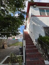 427 NE 26th St in Miami, FL - Building Photo - Building Photo
