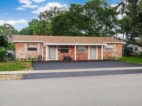 4350 SW 62nd Ave in Davie, FL - Building Photo - Building Photo