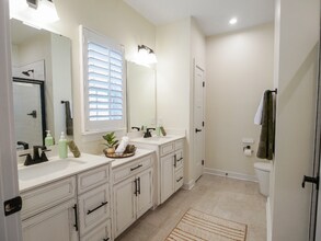 1663 Jessamine Dr in Woodruff, SC - Foto de edificio - Building Photo