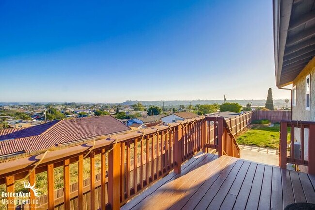 1032 Ramona Ave in Spring Valley, CA - Building Photo - Building Photo