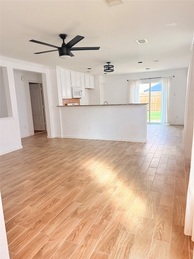 2918 Beacon Grove St in Spring, TX - Foto de edificio - Building Photo